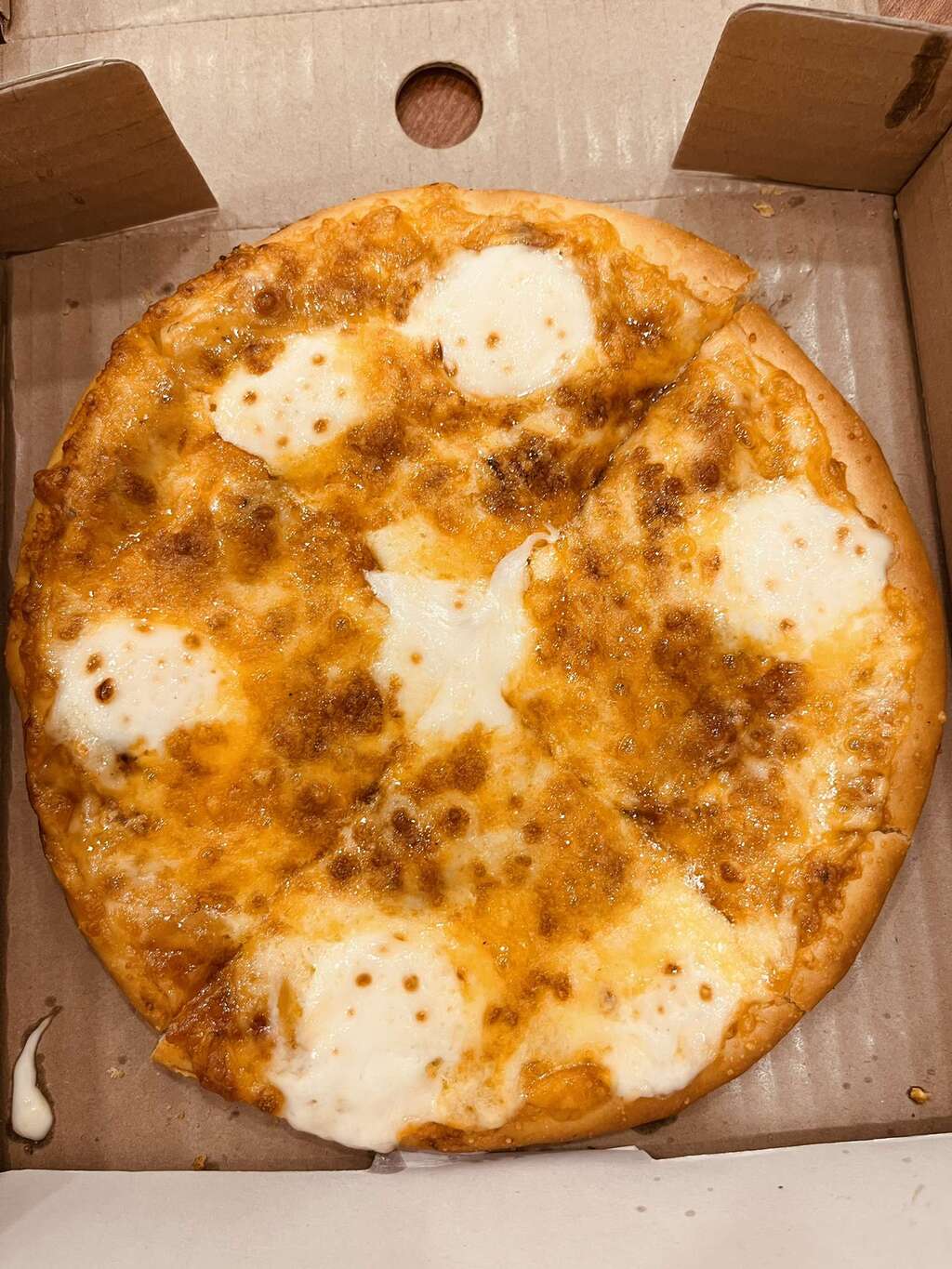 Cheezy 7 Pizza | Jain Food Blogger
