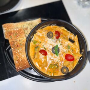 Mama Mia Pasta | Jain Food Blogger